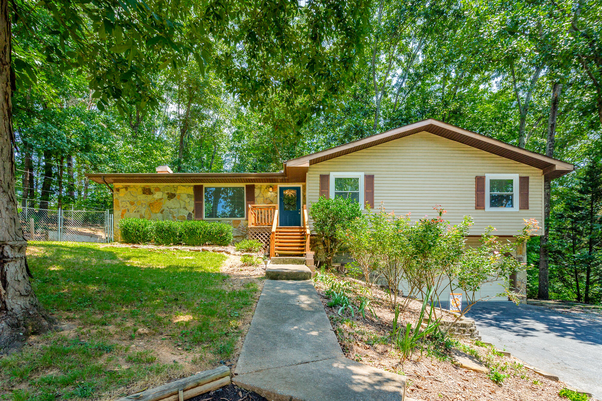 7718 Cove Ridge Drive Hixson, TN 37343 - Photo 1 of 32 7718 Cove Ridge Rd. HD-35