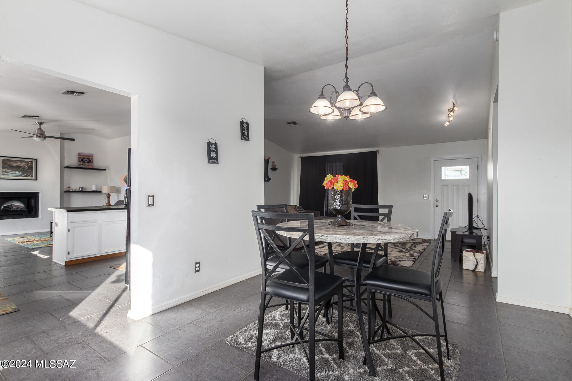 293 Circulo Silva Rio Rico, AZ 85648 - Photo 9 of 31