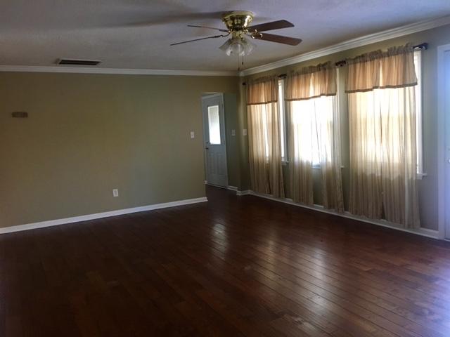 6909 Ghiradelli Road Knoxville, TN 37918 - Photo 8 of 18 livingroom
