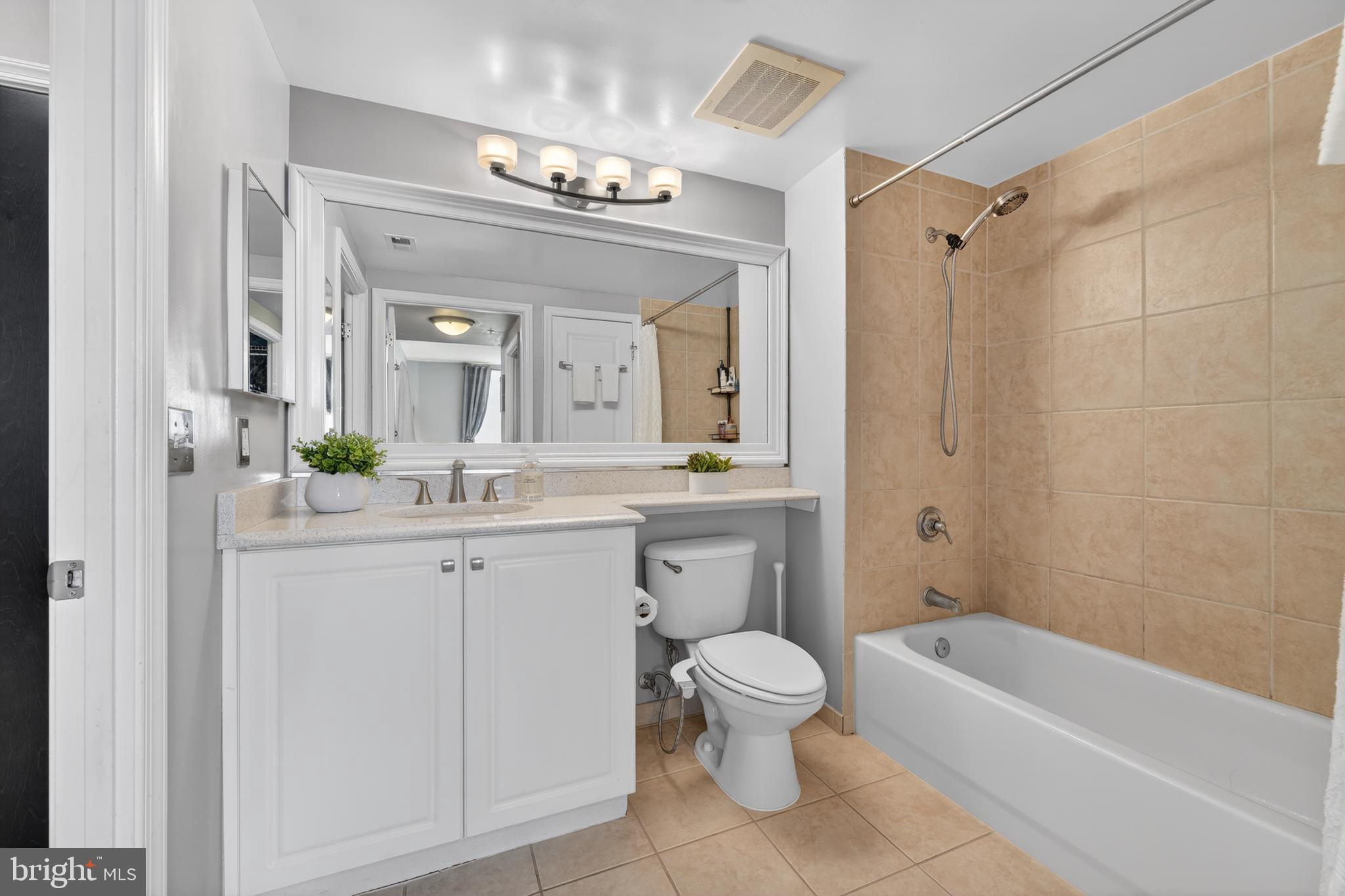 851 North Glebe Road, Unit 1301 Arlington, VA 22203 - Photo 38 of 84 Full Bathroom -Ideal Space to Soak Away the Stress
