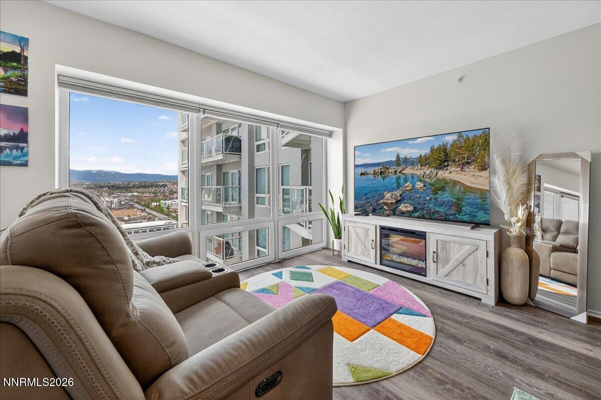 255 North Sierra Street, Unit 2001 Reno, NV 89501 - Photo 12 of 44 12-DSC_6361