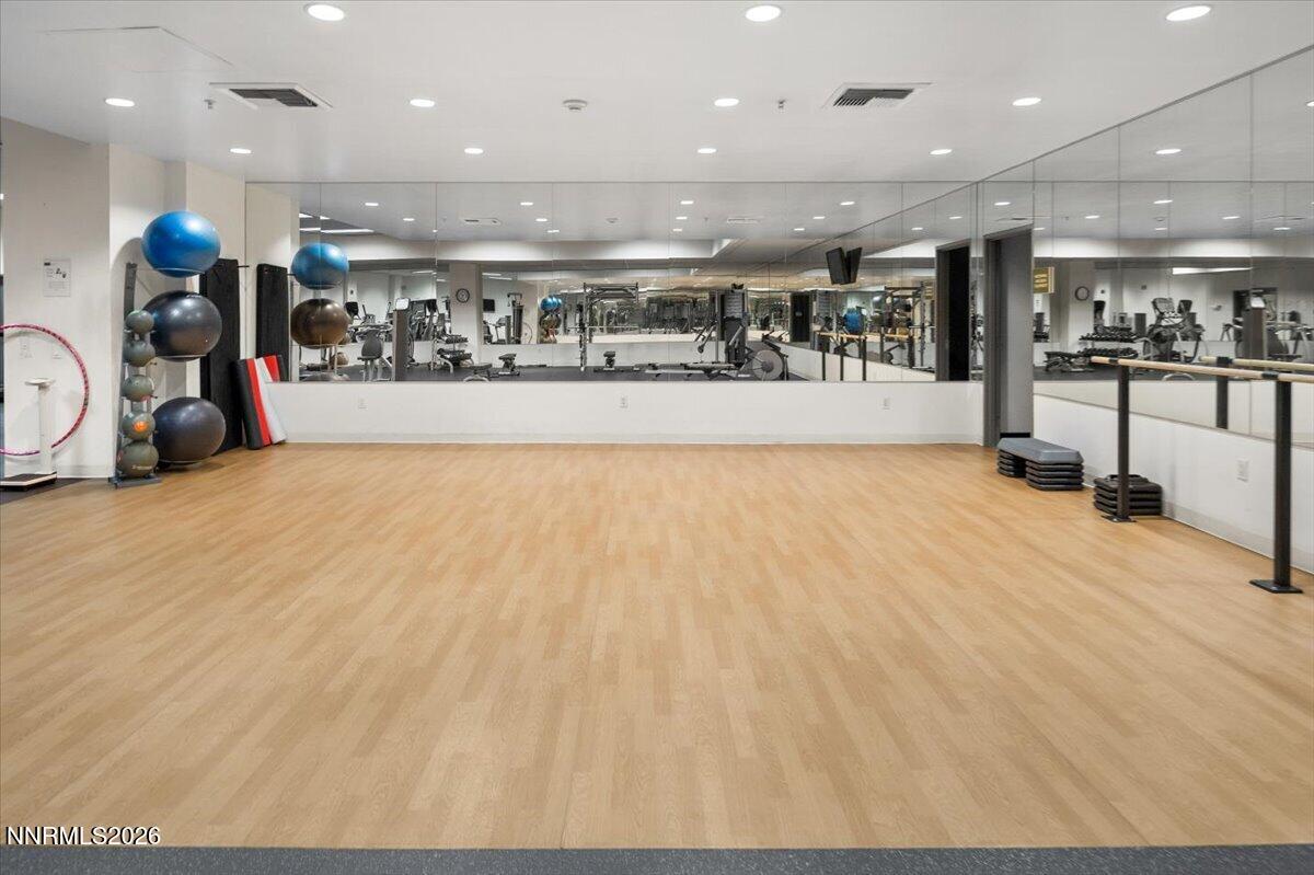 255 North Sierra Street, Unit 2001 Reno, NV 89501 - Photo 27 of 44 27-44-07-15-54-7803363