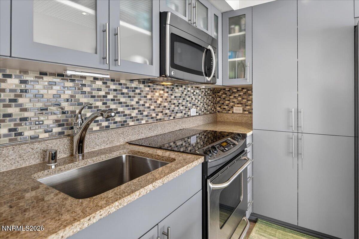 255 North Sierra Street, Unit 2001 Reno, NV 89501 - Photo 9 of 44 09-DSC_6501