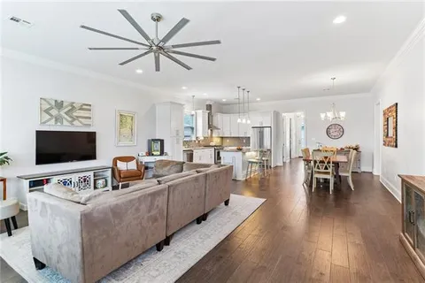 $459,000 | 5216 Paris Avenue, New Orleans, LA 70122