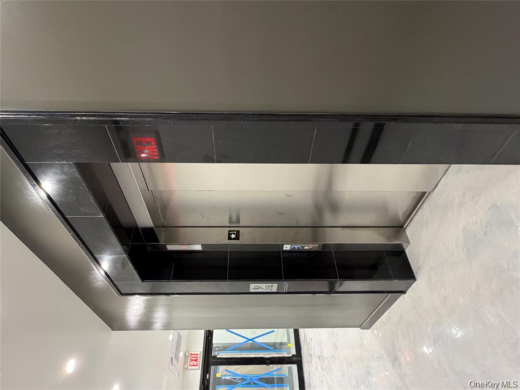 40-09 29th Street, Unit 2E Queens, NY 11101 - Photo 3 of 15