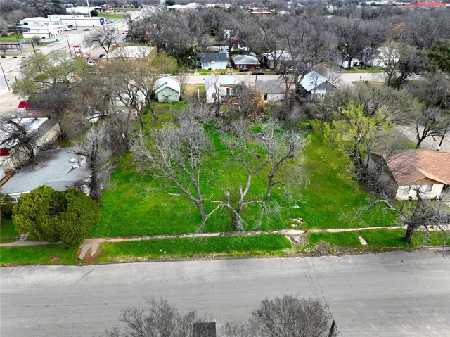 $39,970 | 609 Preston Street, Waco, TX 76704