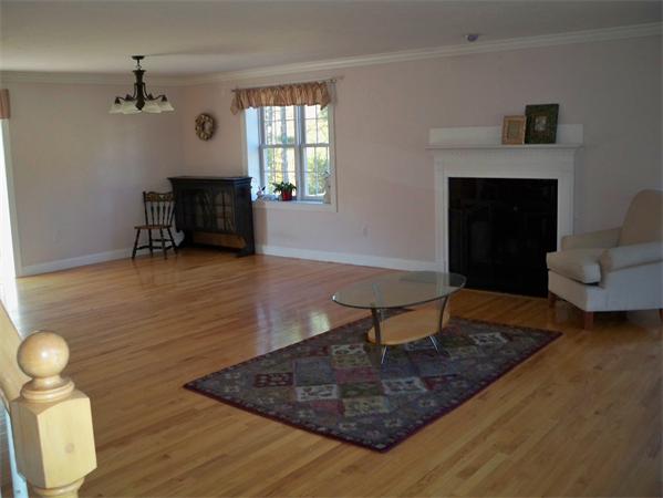 59 Mayflower Lane Rochester, MA 02770 - Photo 5 of 12