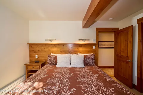 $6,350,000 | 131 East Durant Avenue, Unit 410, Aspen, CO 81611