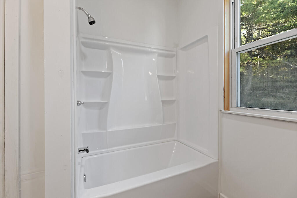 21 Hathaway Hill Road Livermore, ME 04253 - Photo 11 of 47 53_BP5A0625_DxO_mls