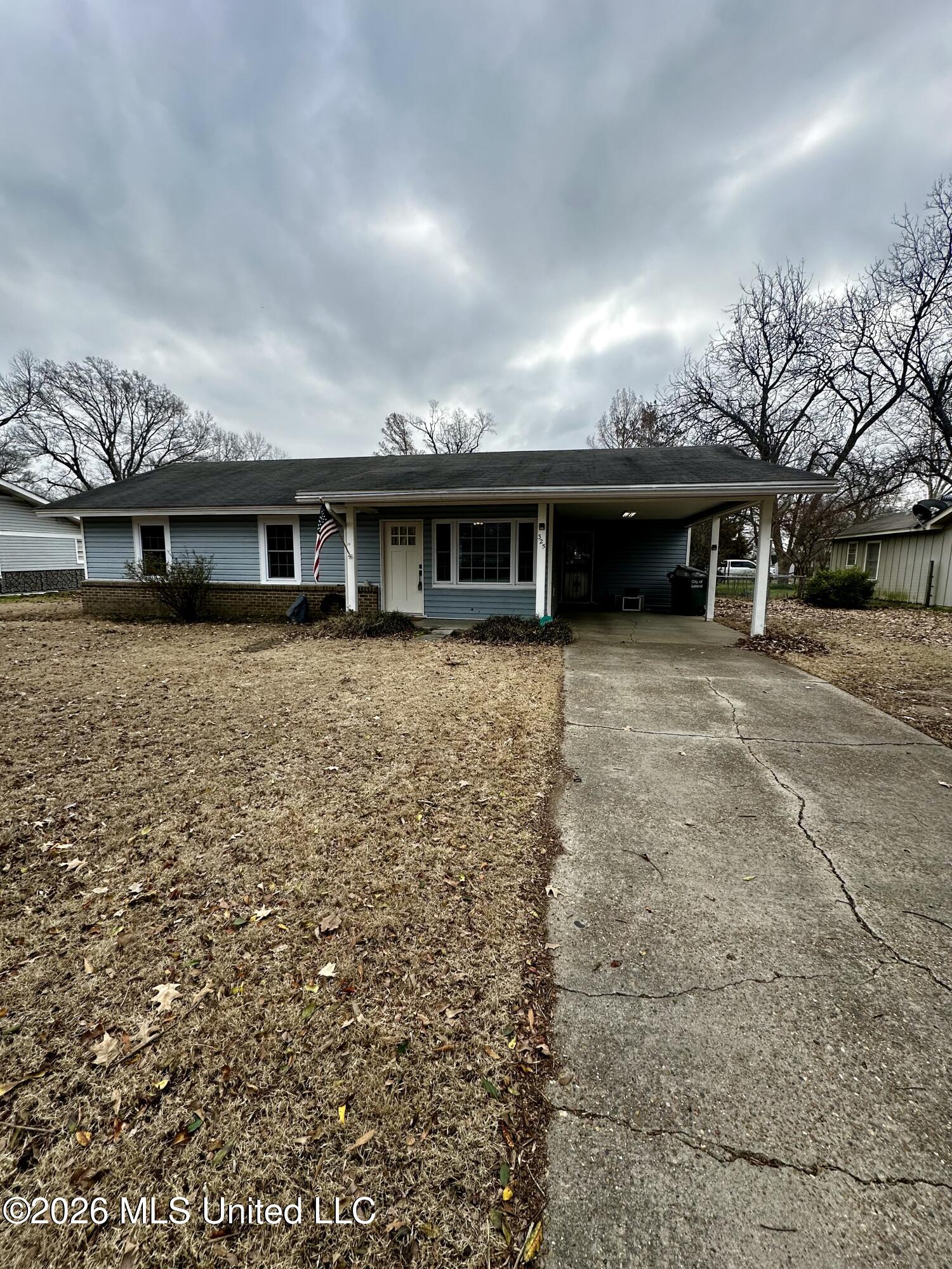 325 Sycamore Street Leland, MS 38756 - Photo 2 of 18 IMG_8846