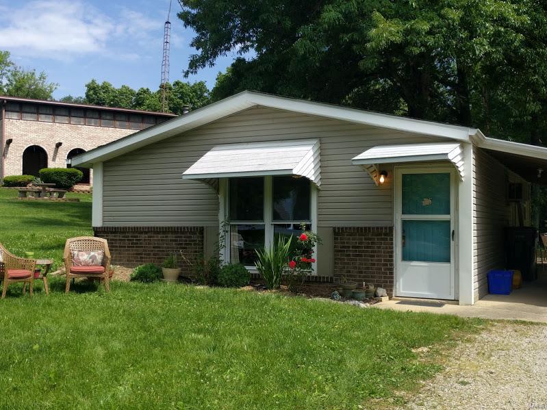 204 Pine Ridge Drive Godfrey, IL 62035 - Photo 1 of 10 Gallery Image 1