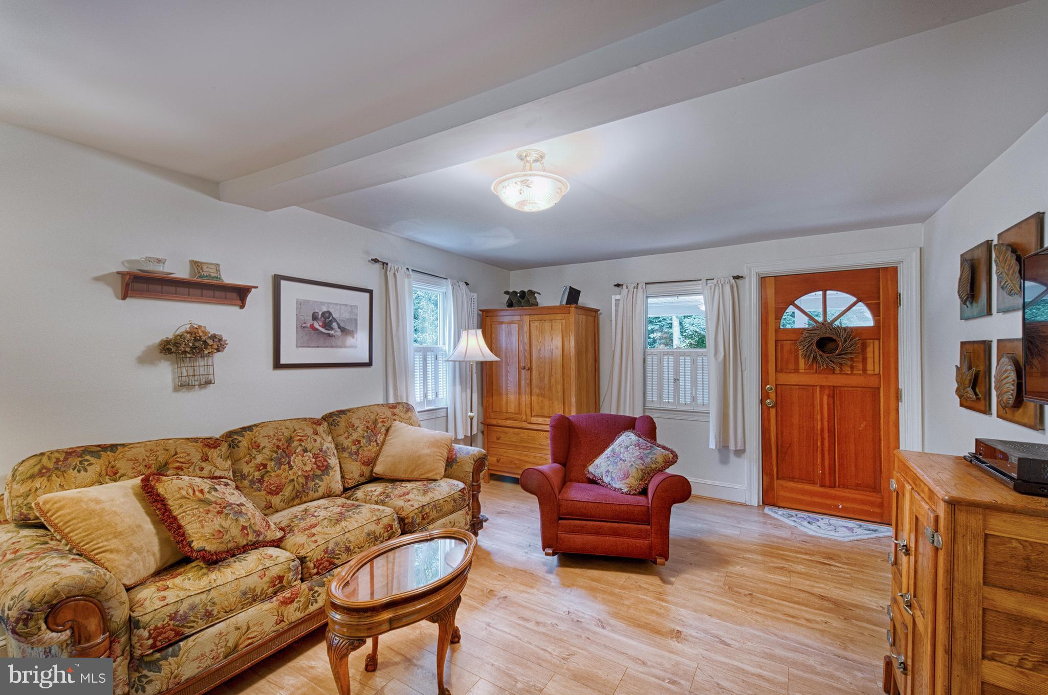 312 East Wheel Road Bel Air, MD 21015 - Photo 3 of 29 Living Room