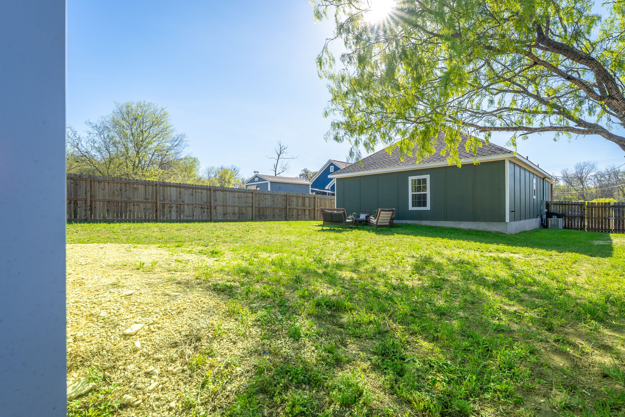 224 Spruce Avenue Luling, TX 78648 - Photo 23 of 32
