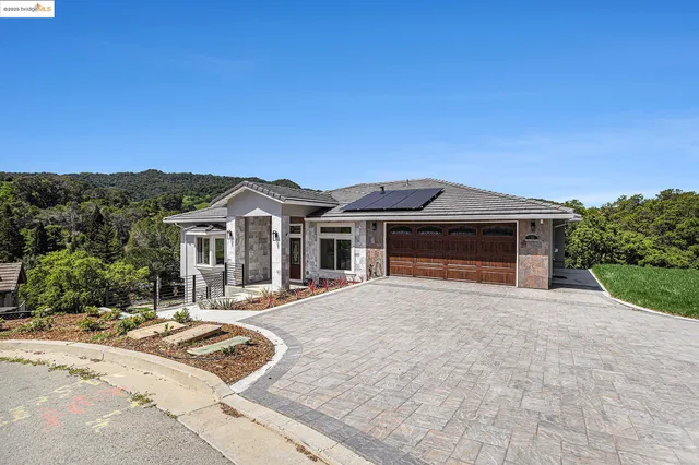 $2,699,000 | 130 Arbor View Lane, Lafayette, CA 94549