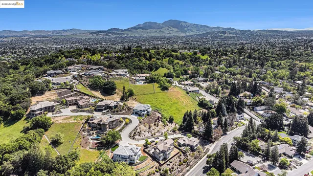 $2,699,000 | 130 Arbor View Lane, Lafayette, CA 94549
