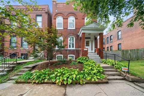 $480,000 | 4550 Oakland Avenue, St. Louis, MO 63110