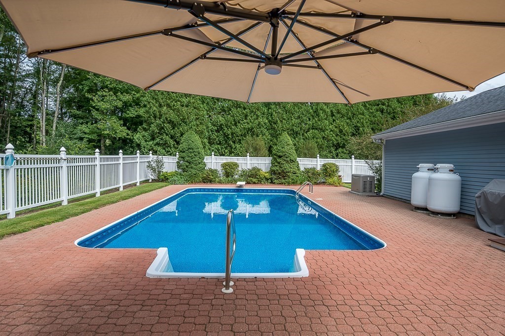 400 Boston Road Sutton, MA 01590 - Photo 5 of 42 Gallery Image 5