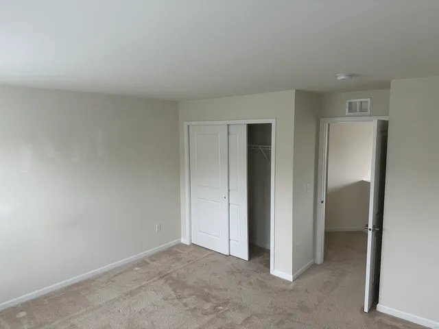 $347,184 | 8 Hickory Drive, Unit 8, Prospect, CT 06712