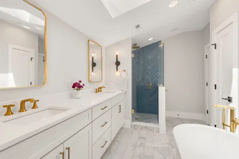 $1,165,000 | 903 North Vail Avenue, Arlington Heights, IL 60004