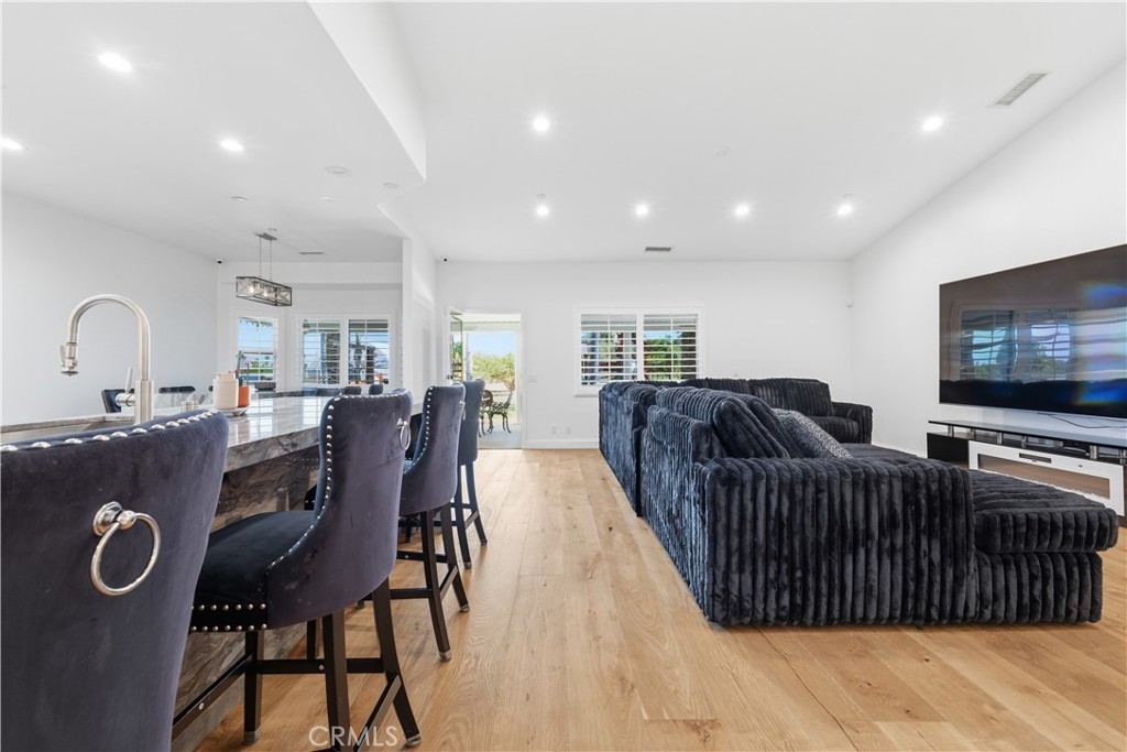 2189 Myers Street Riverside, CA 92503 - Photo 16 of 49