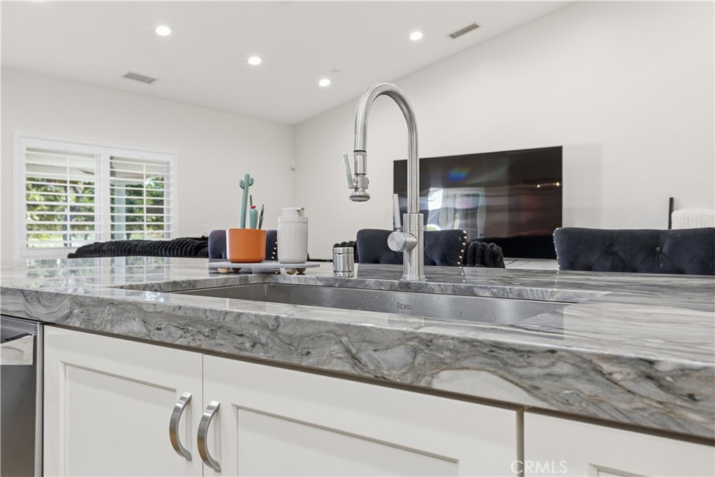 2189 Myers Street Riverside, CA 92503 - Photo 17 of 49