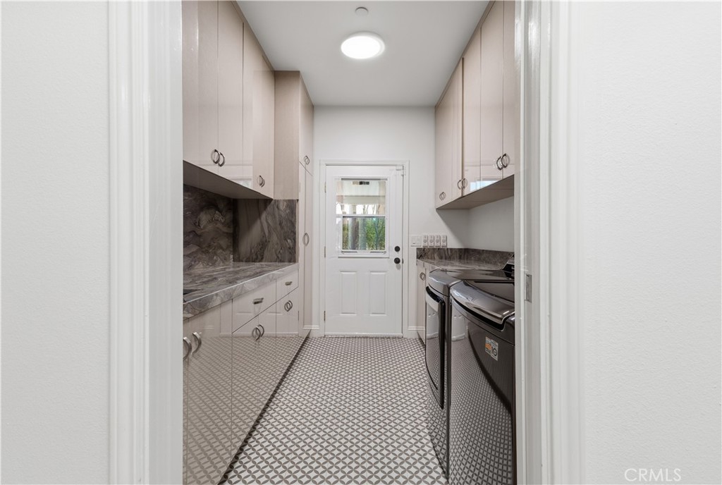 2189 Myers Street Riverside, CA 92503 - Photo 25 of 49