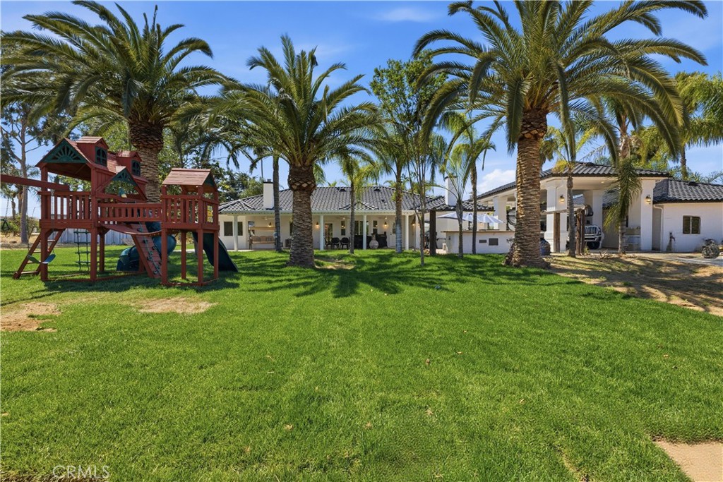 2189 Myers Street Riverside, CA 92503 - Photo 6 of 49