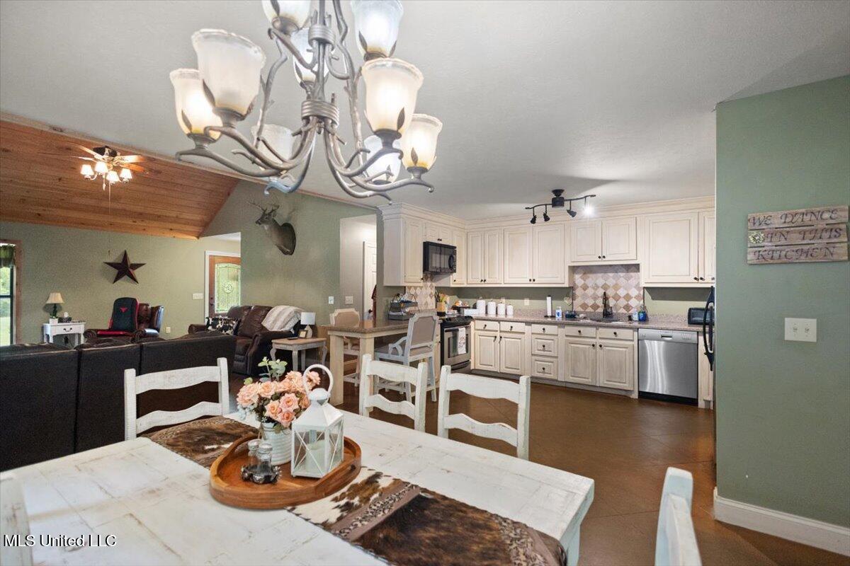 5375 Good Hope Road Edwards, MS 39066 - Photo 11 of 46 12-HTP23366