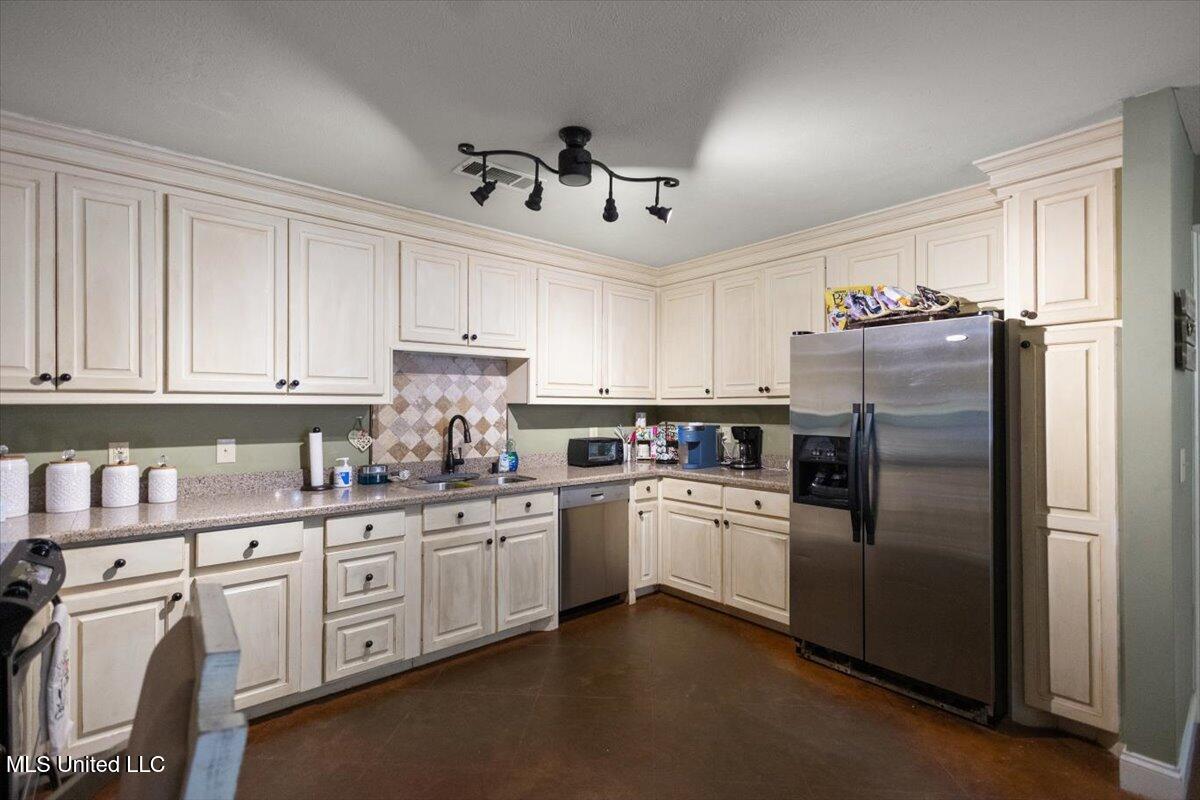 5375 Good Hope Road Edwards, MS 39066 - Photo 14 of 46 15-HTP23378
