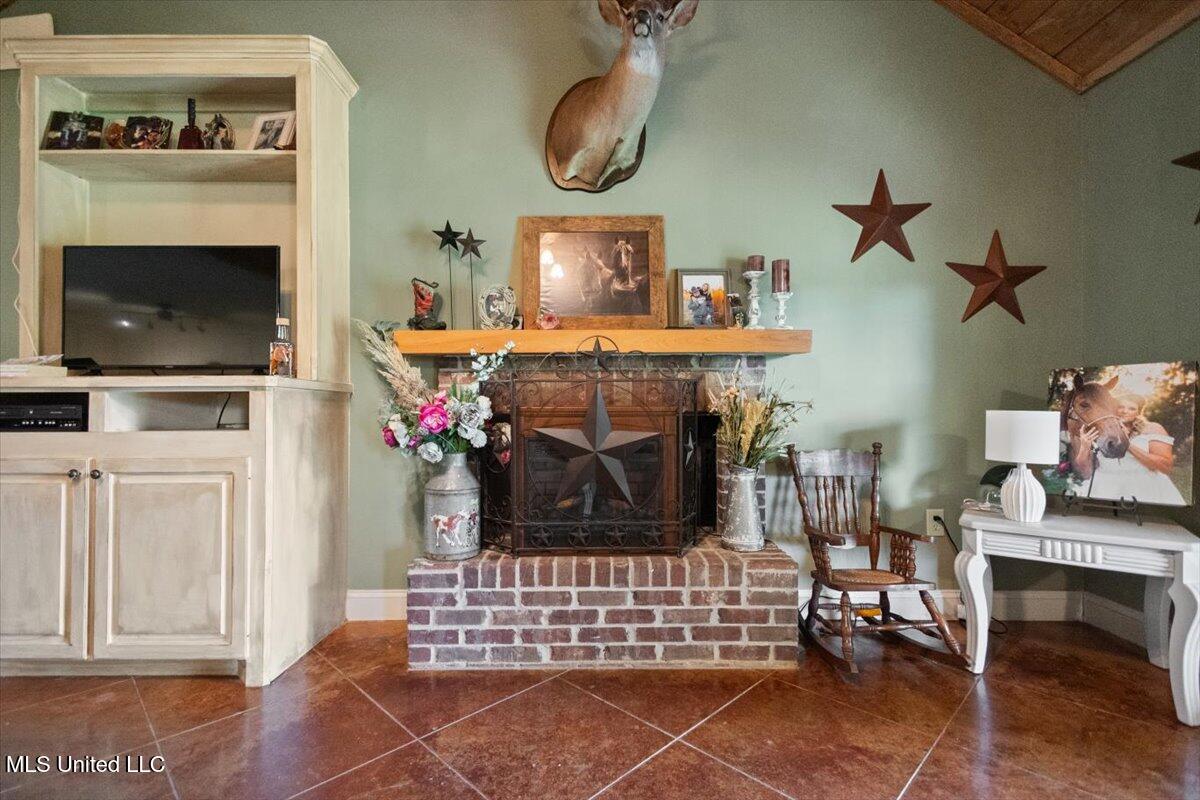 5375 Good Hope Road Edwards, MS 39066 - Photo 8 of 46 09-HTP23348
