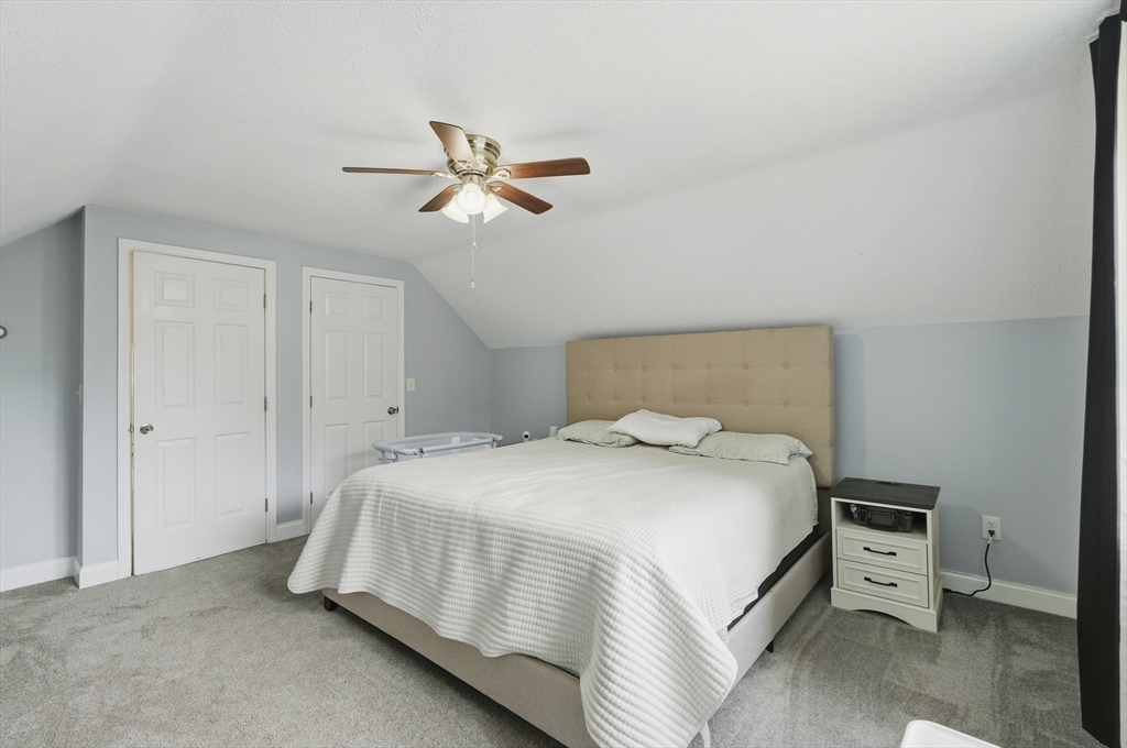 134 Hathaway Commons Road Fall River, MA 02720 - Photo 28 of 41