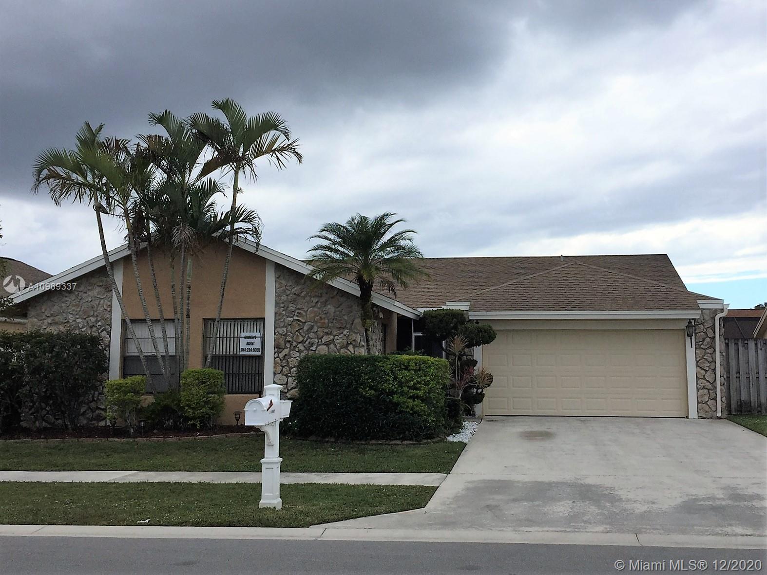 20987 Rustlewood Avenue Boca Raton, FL 33428 - Photo 1 of 25