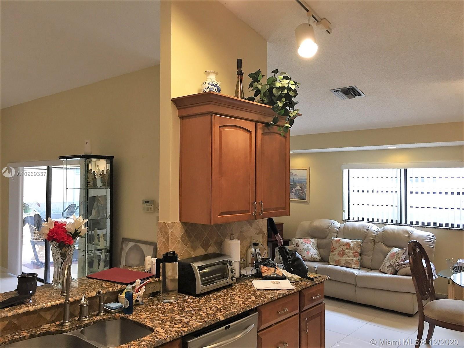 20987 Rustlewood Avenue Boca Raton, FL 33428 - Photo 13 of 25