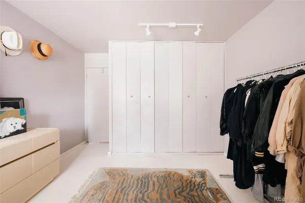 $330,000 | 888 Logan Street, Unit 2G, Denver, CO 80203