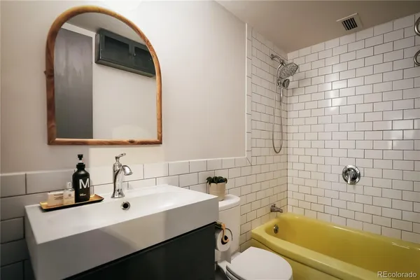 $330,000 | 888 Logan Street, Unit 2G, Denver, CO 80203