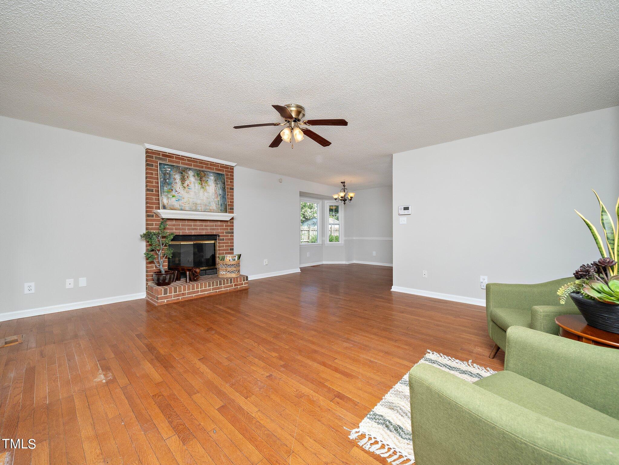 6-web-or-mls-3312 Castlegate-6