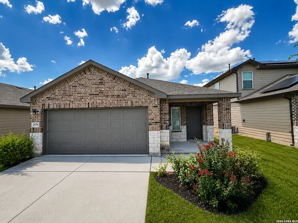 $319,900 | 2979 Panther Spring, New Braunfels, TX 78130