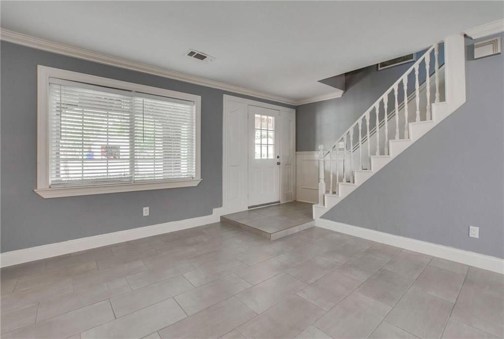 2310 Ridgedale Drive Carrollton, TX 75006 - Photo 4 of 24