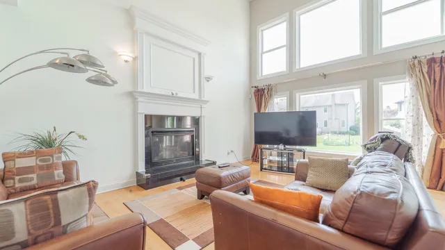 $3,500 | 1614 Poplar Lane, Munster, IN 46321