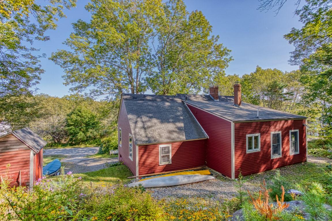 120 Lobster Cove Road Boothbay Harbor, ME 04538 - Photo 7 of 34 7. 120LobsterCove-1569