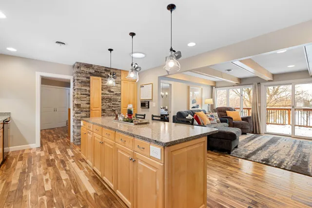 $674,900 | 701 4th Street Southwest, Austin, MN 55912