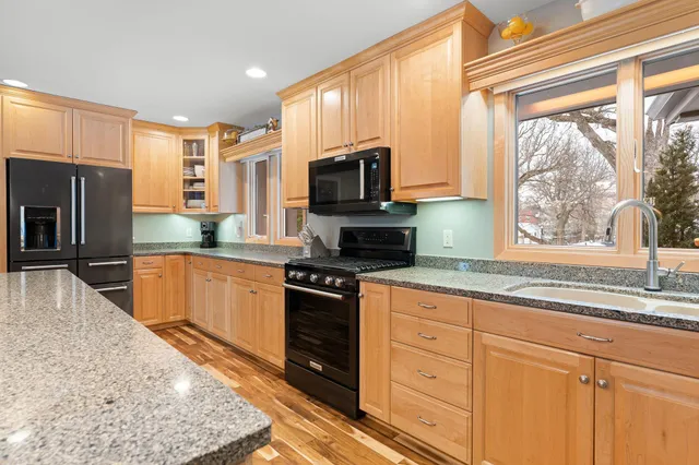 $674,900 | 701 4th Street Southwest, Austin, MN 55912