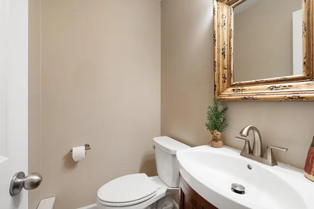 $674,900 | 701 4th Street Southwest, Austin, MN 55912