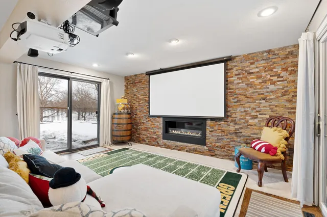 $674,900 | 701 4th Street Southwest, Austin, MN 55912