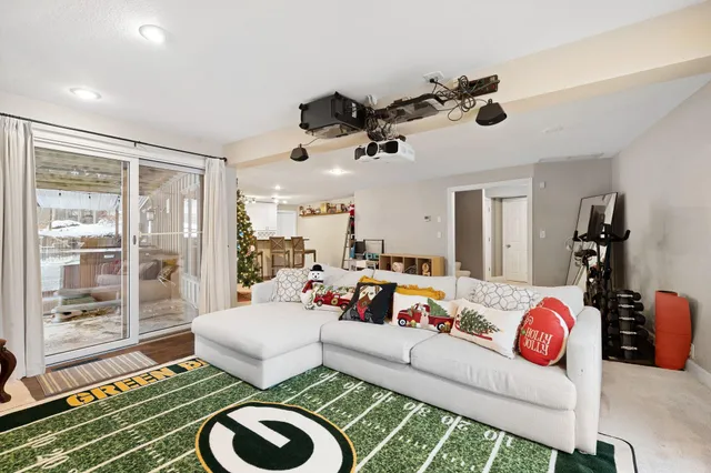 $649,900 | 701 4th Street Southwest, Austin, MN 55912