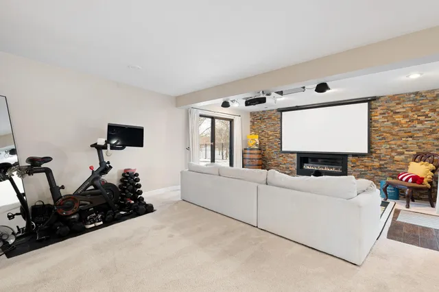 $649,900 | 701 4th Street Southwest, Austin, MN 55912