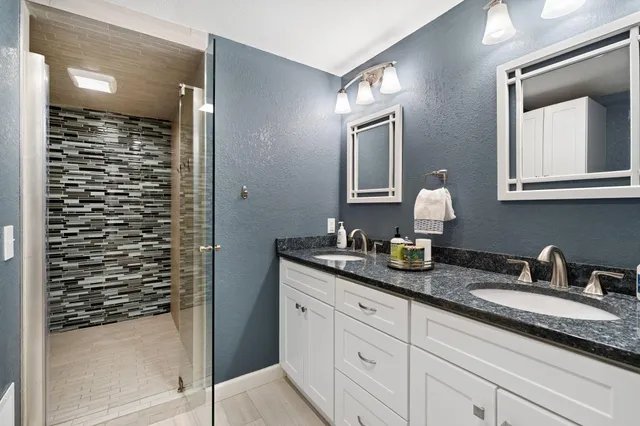 $674,900 | 701 4th Street Southwest, Austin, MN 55912