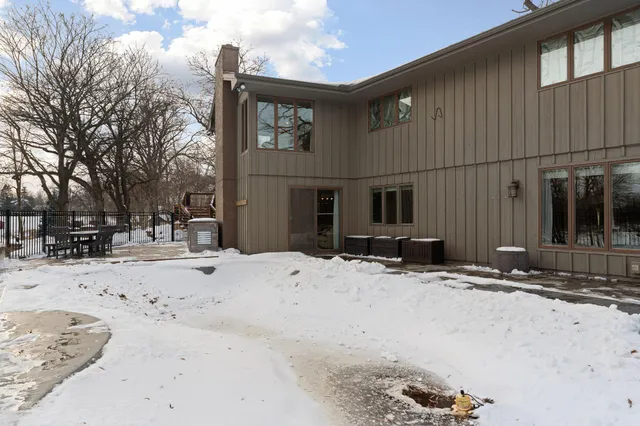 $649,900 | 701 4th Street Southwest, Austin, MN 55912