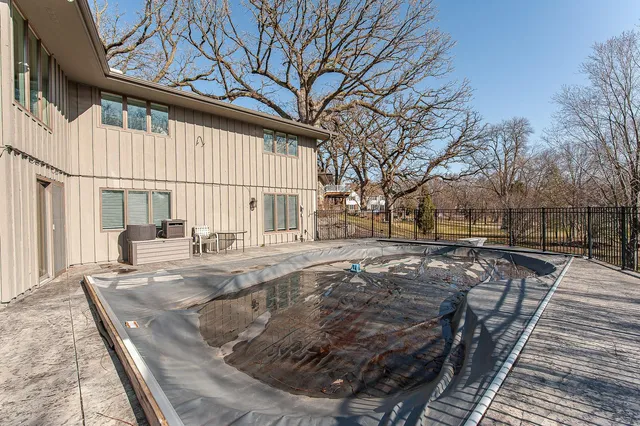 $649,900 | 701 4th Street Southwest, Austin, MN 55912