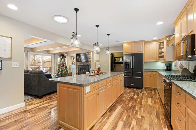 $674,900 | 701 4th Street Southwest, Austin, MN 55912